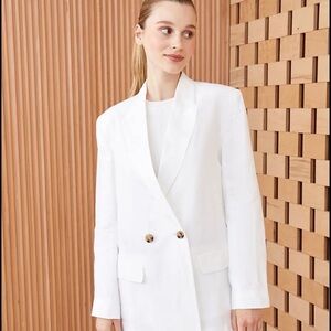 Chic White Women's Blazer